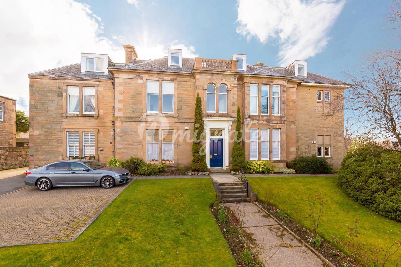Квартира в East Castle Road, Edinburgh, EH10