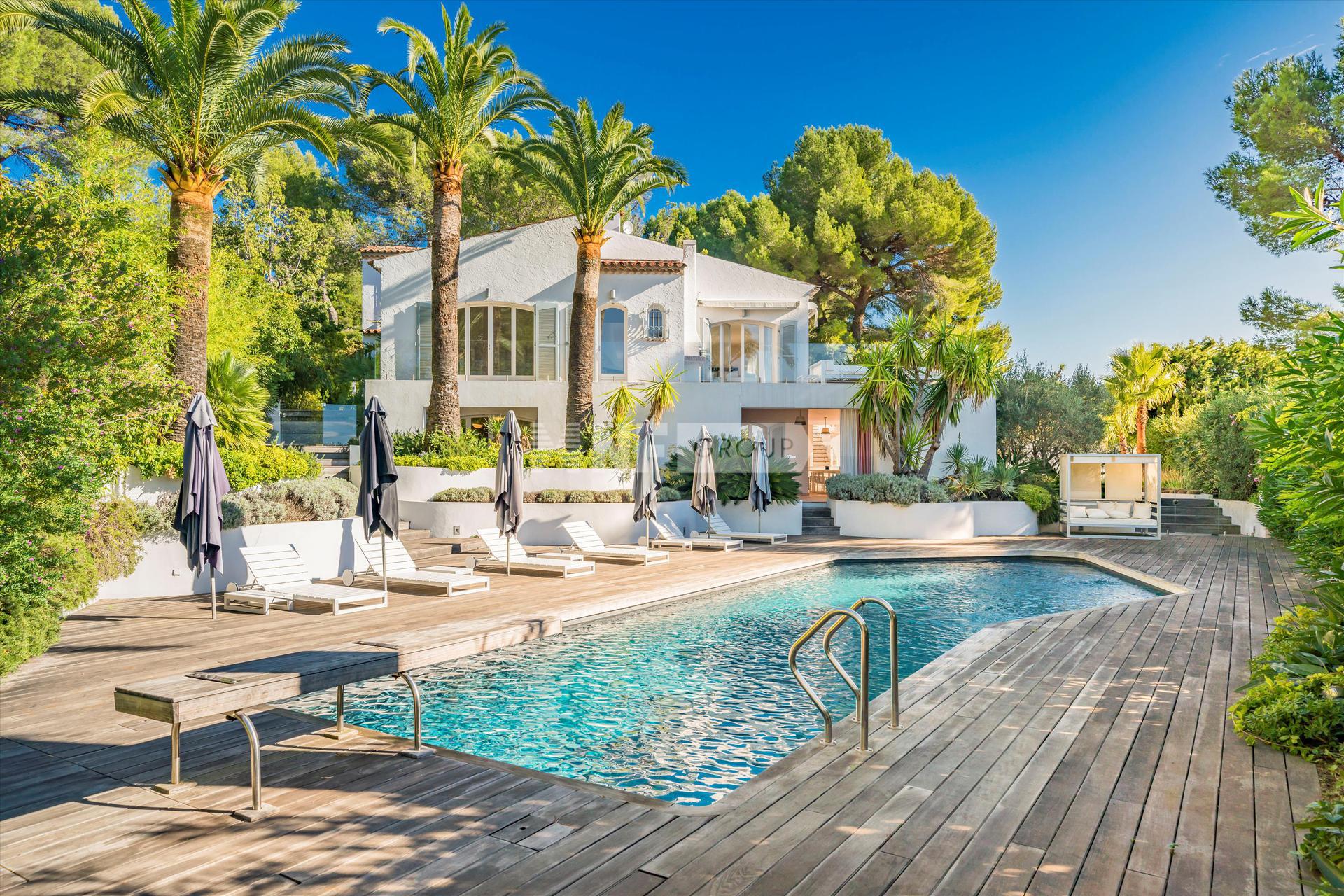 Вилла в Super Cannes, Alpes Maritimes, Provence Alpes Cote d