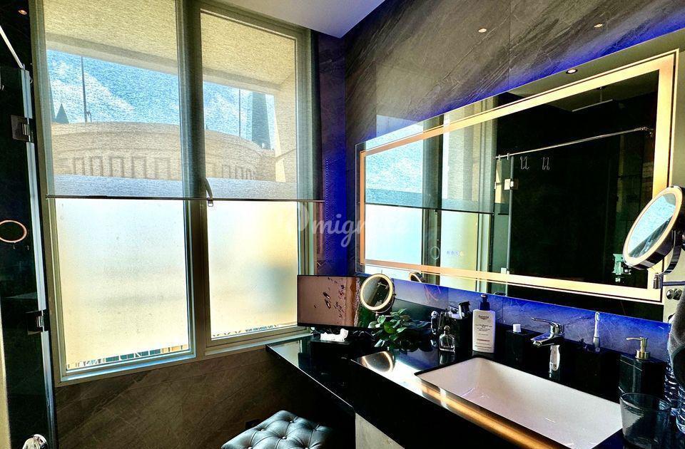 2 спален Кондо на продажу в Royce Private Residences (Royce Private Residences)