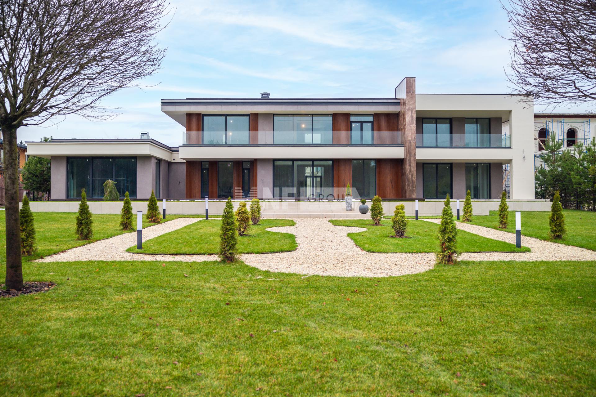 «Ренессанс парк» (Renessans park)