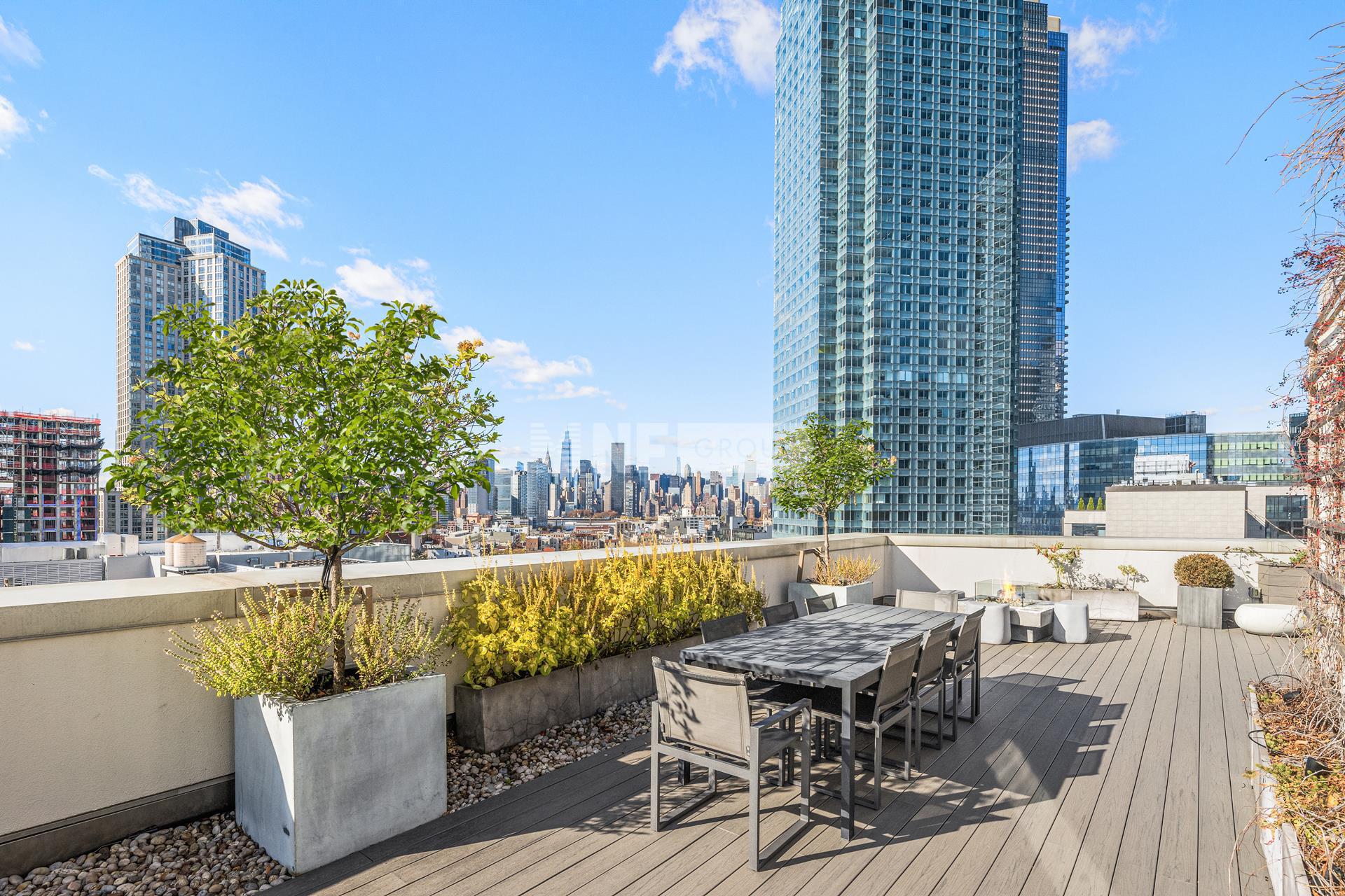 Кондоминиум в Arris Lofts, 2728 THOMSON AVE, 810/811 - Long Island City, New York