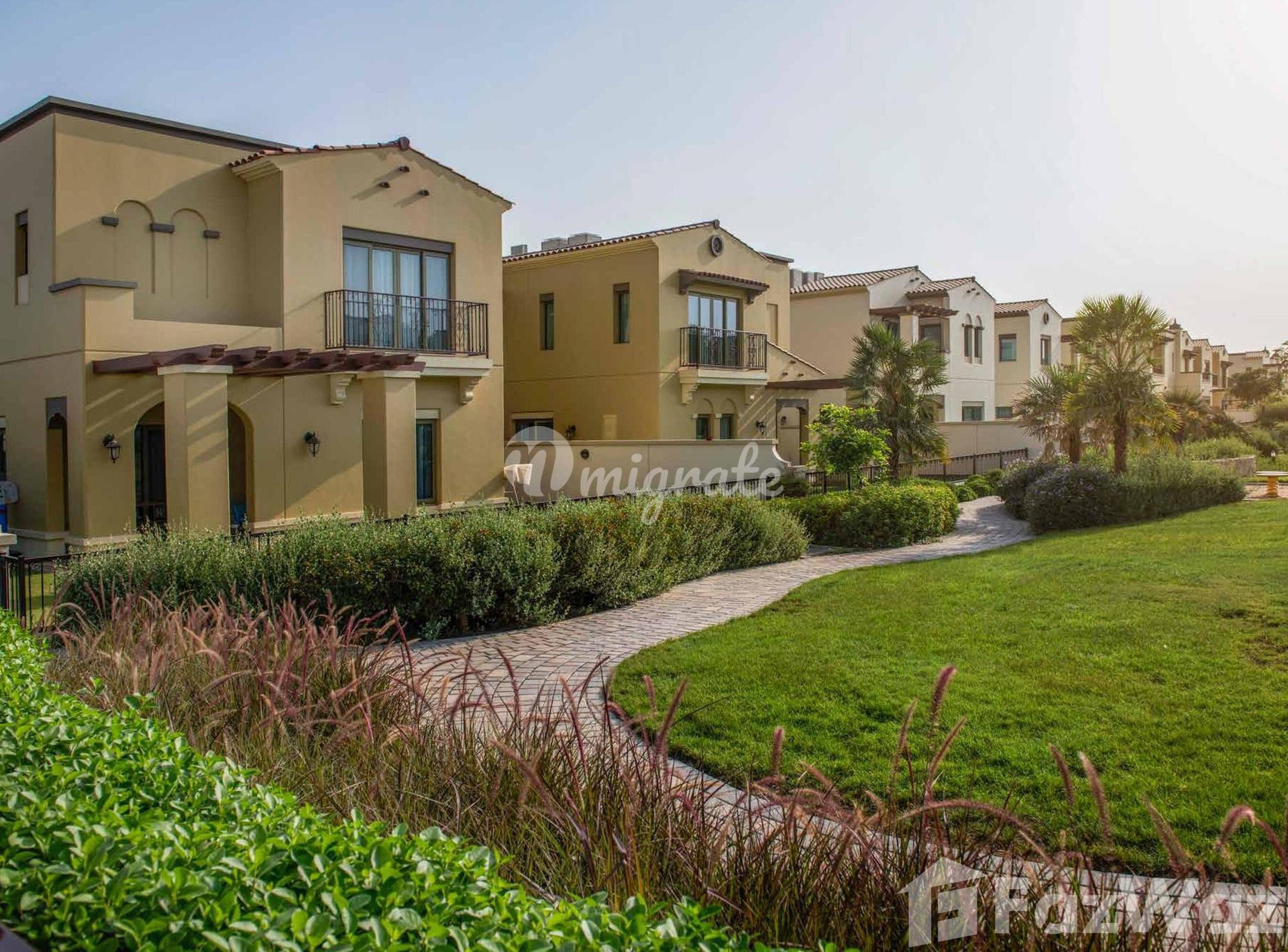 2 спален Таунхаус на продажу в Mushrif Village (Mushrif Village)