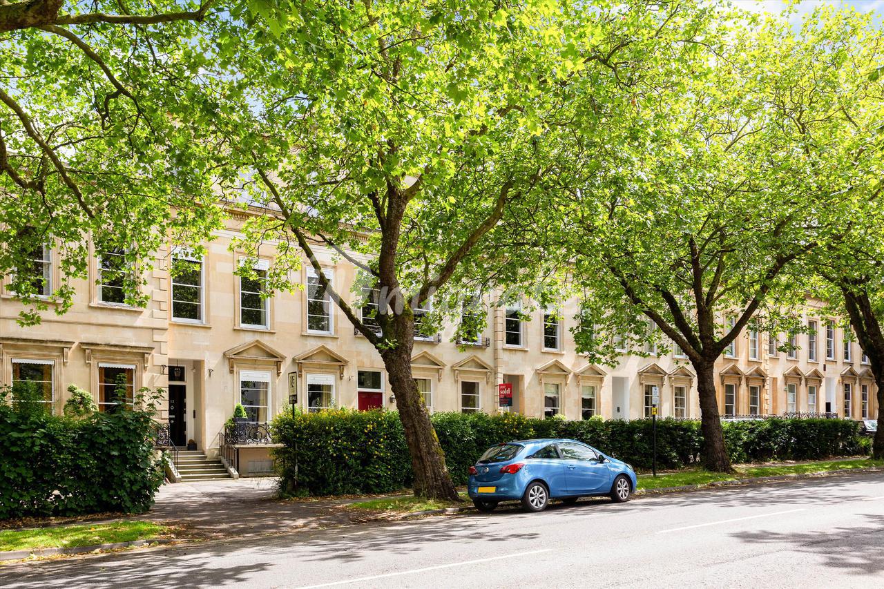 Вилла в Royal Parade, Cheltenham, Gloucestershire, GL50