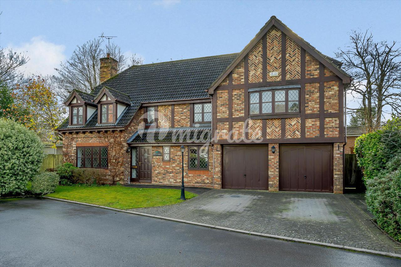 Вилла в Little Copse, Yateley, Hampshire, GU46