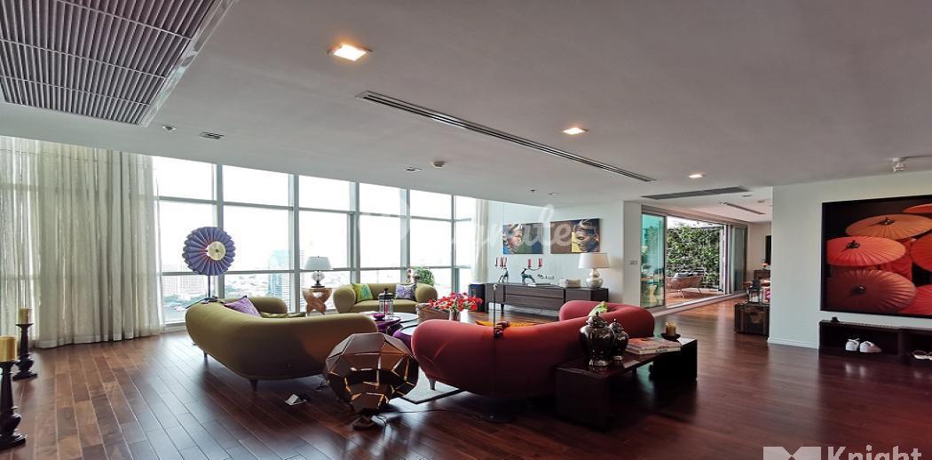 Кондоминиум в Condominium The River, 400 sq.m