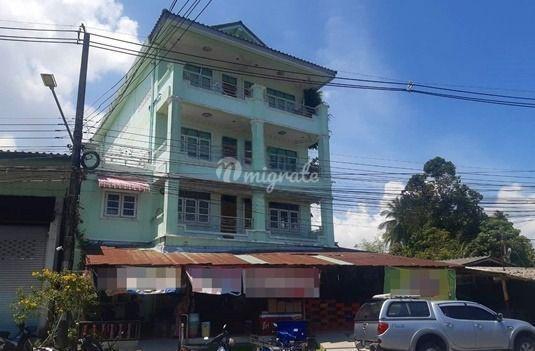 4 спален Здания целиком на продажу (4-Story Building for Sale Bangnak Narathiwat)