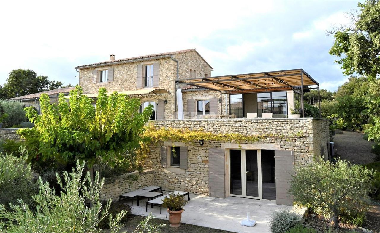Вилла в Gordes, Vaucluse, Provence-Alpes-Côte d`Azur