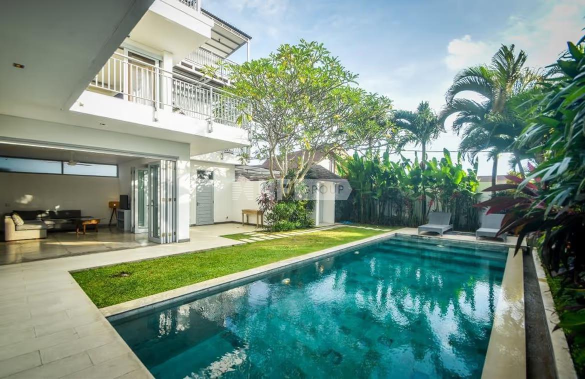 Ideal investment 4-bedroom villa for lease in strategic Berawa area
