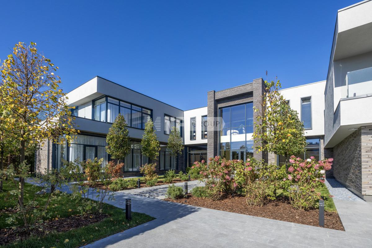 «Ренессанс парк» (Renessans park)