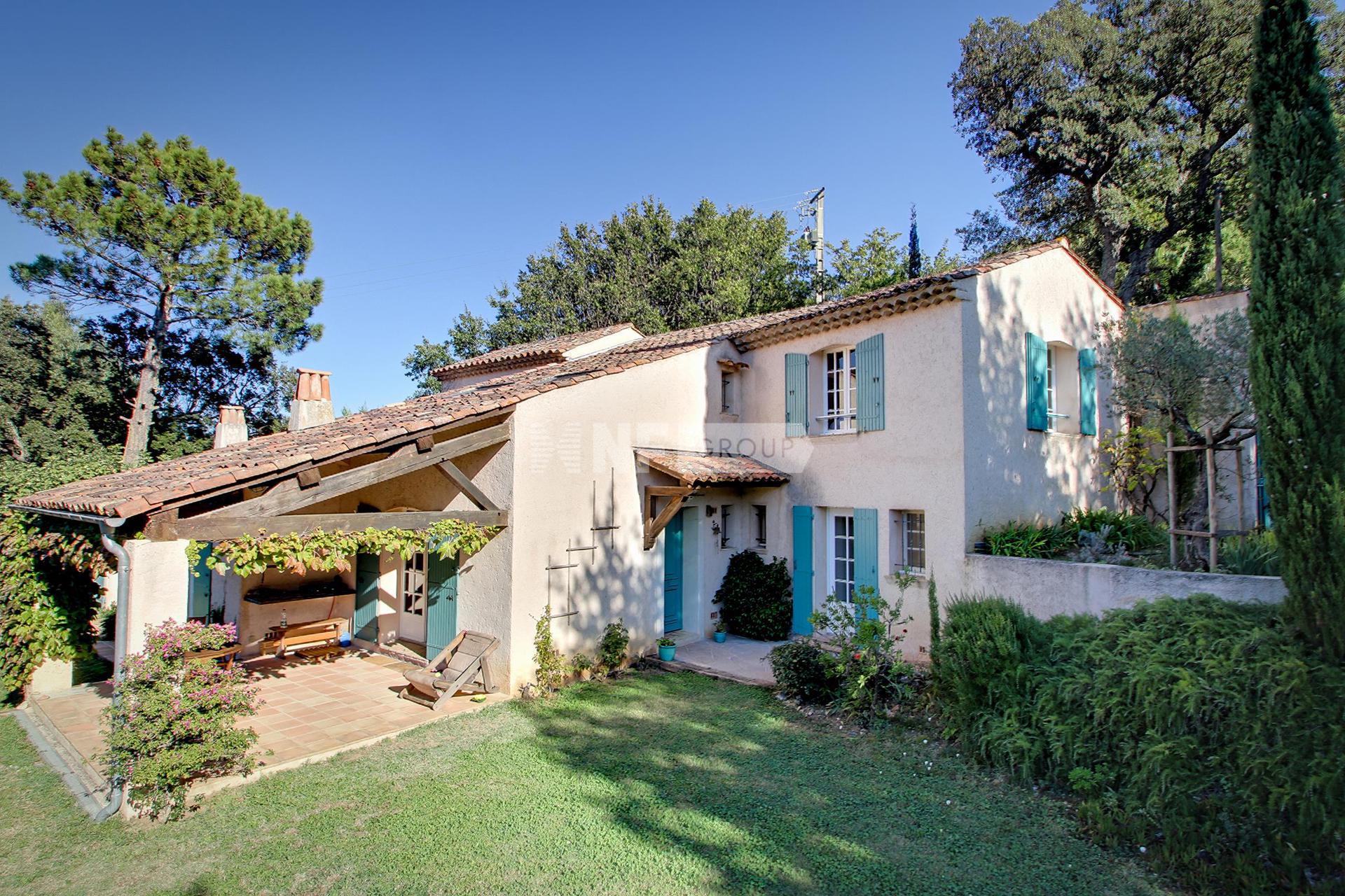 Вилла в 83310 Grimaud, Var, Provence-Alpes-Cote d