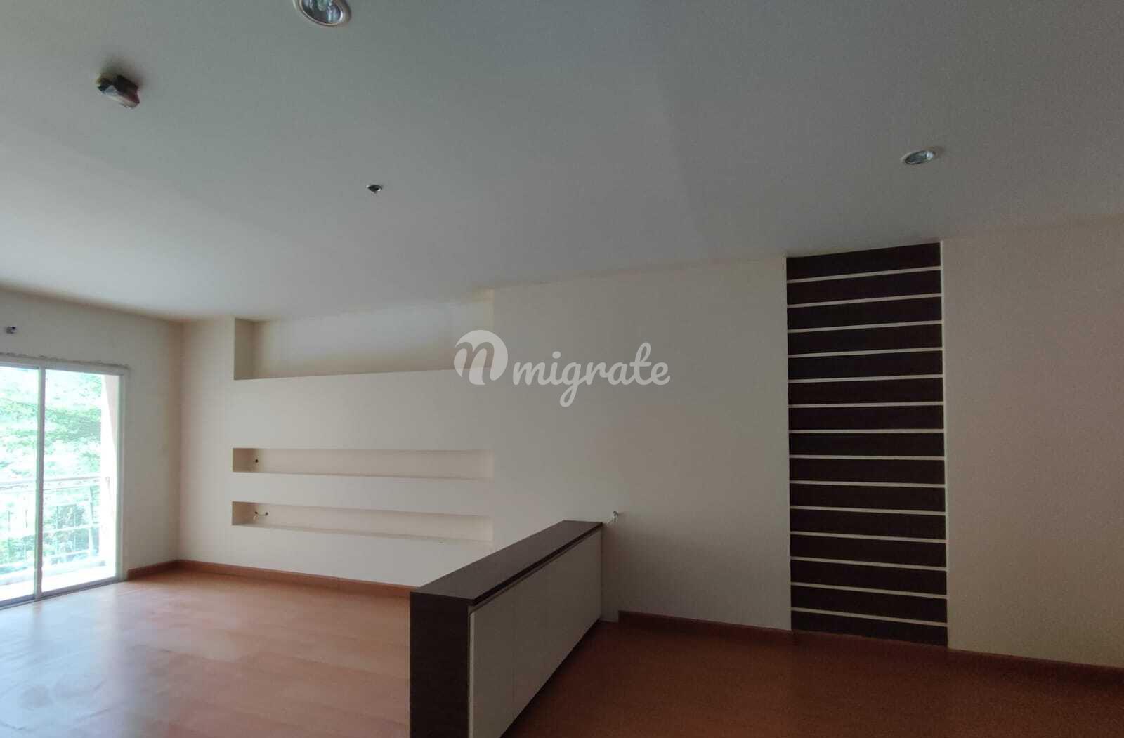 1 спален Кондо на продажу в The Green Places Condominium (The Green Places Condominium)