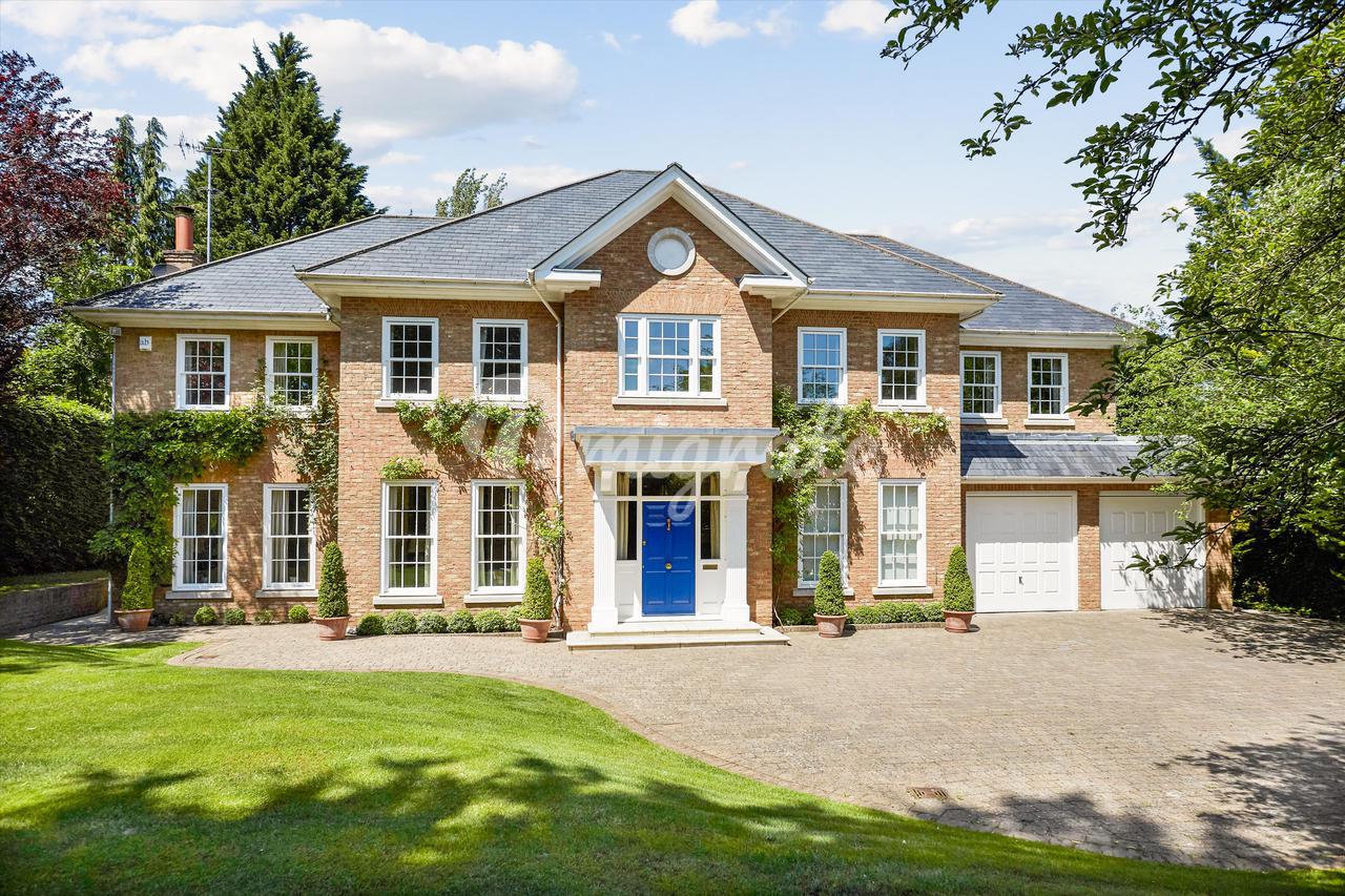 Вилла в Spicers Field, Oxshott, Leatherhead, Surrey, KT22