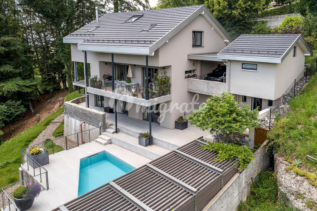 Вилла в Le Mont-Pelerin, Vaud