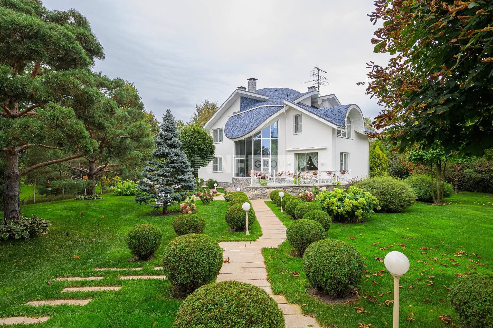 «Новинки» (Novinki)