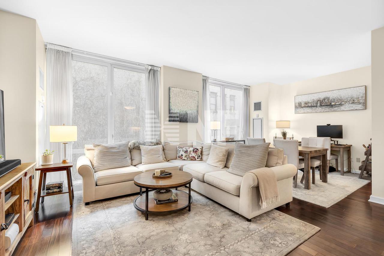 Продажа - Кондоминиум в CHELSEA HOUSE, 130 W 19TH ST, 6E - Chelsea, New  York - в Нью-Йорке в США, цена $ 2 295 000 | KF.expert