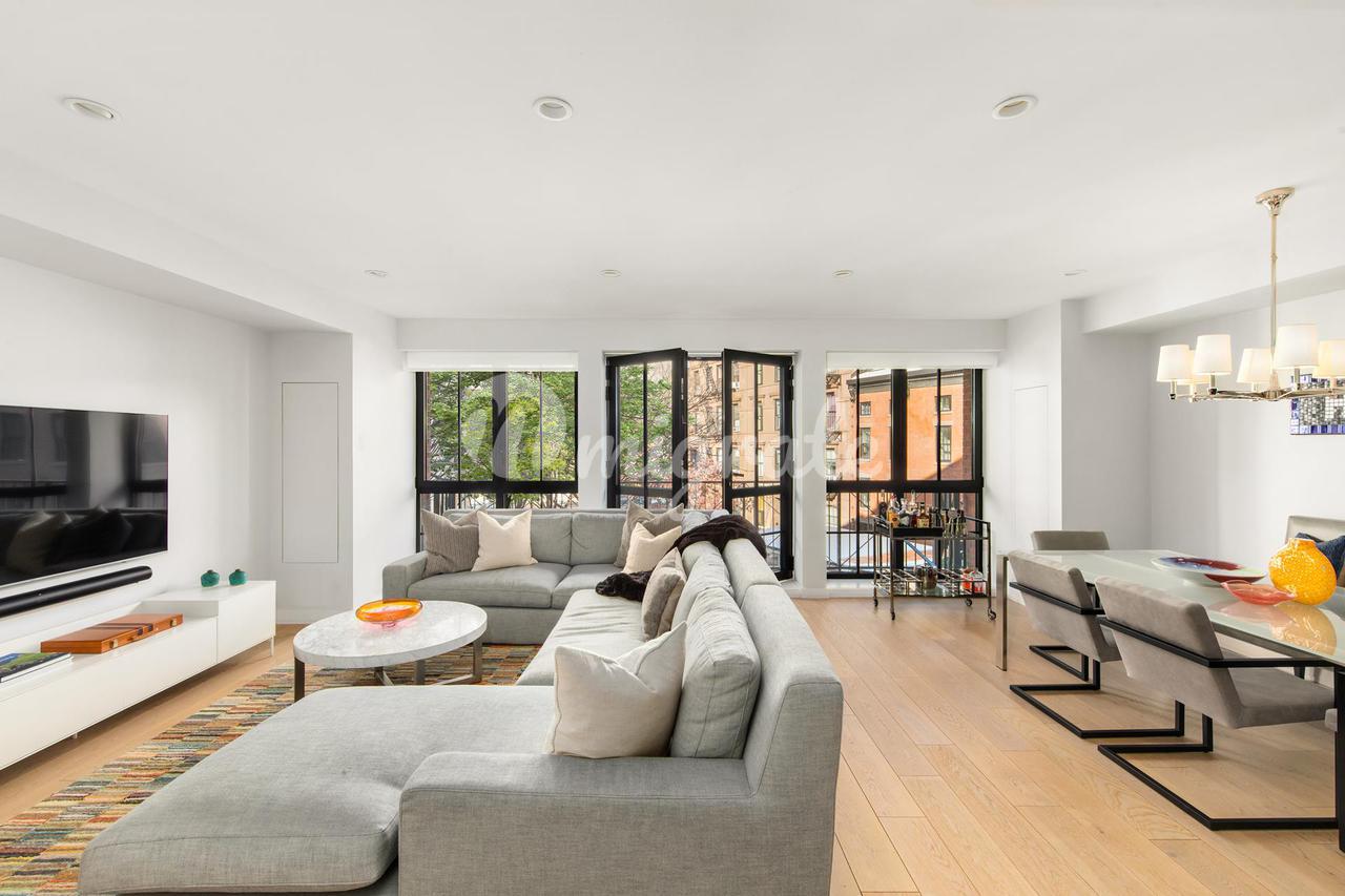 Кондоминиум в 54 MACDOUGAL ST, 3 - SoHo - Nolita, New York