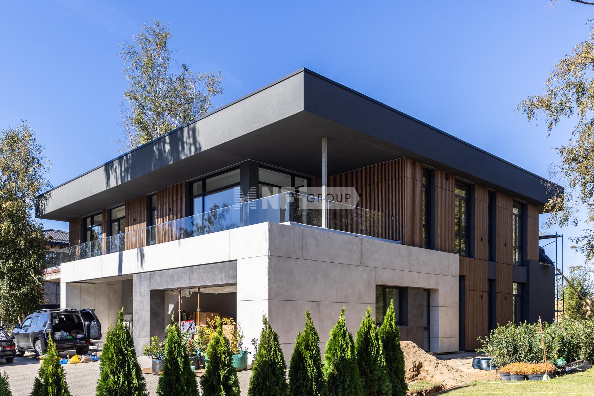 «Монтевиль» (Montevil)