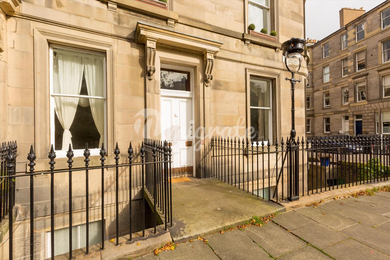 Квартира в St. Bernards Crescent, Edinburgh, EH4