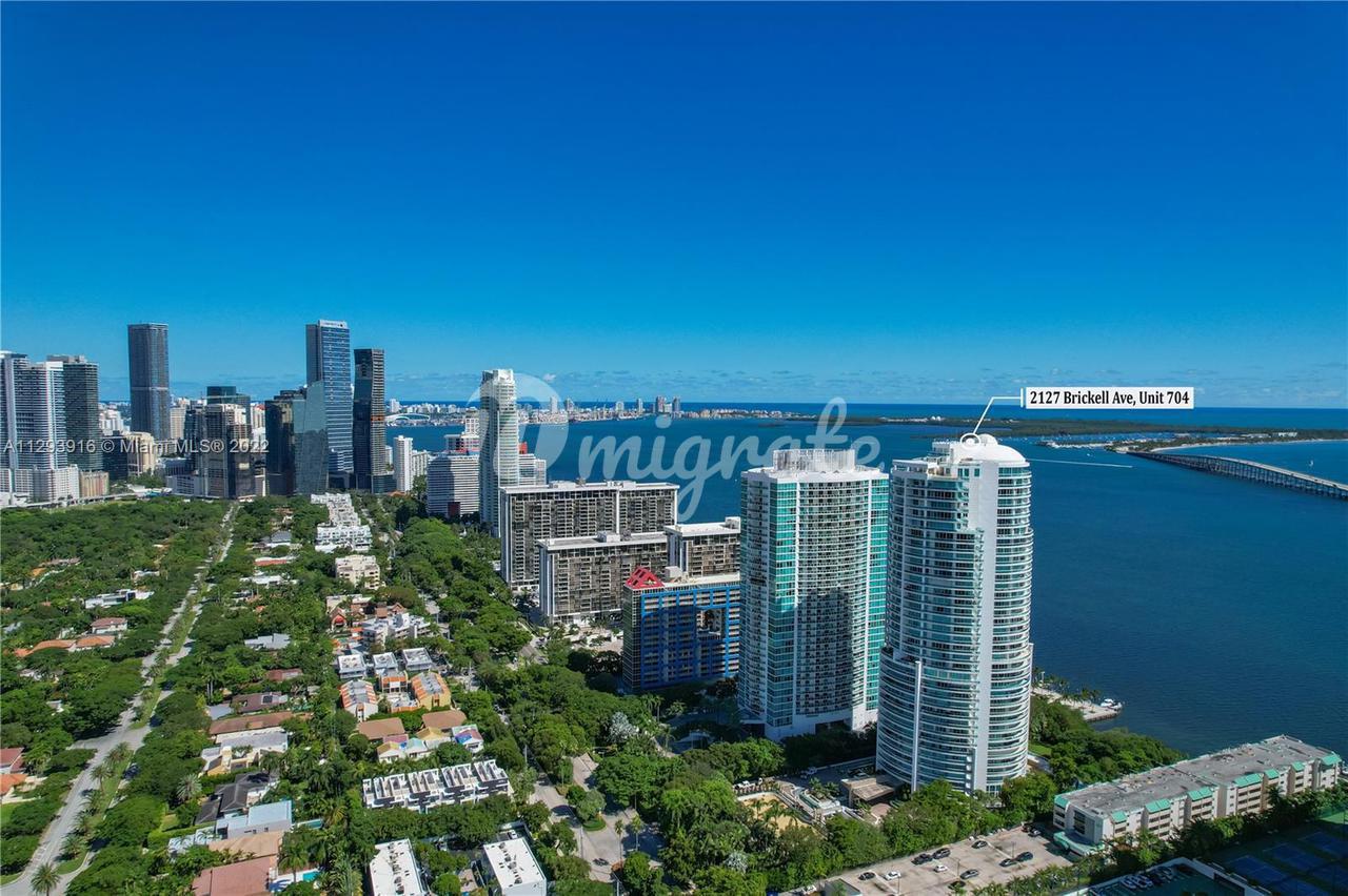Кондоминиум в 2127 Brickell Ave, 704 - Miami, Florida