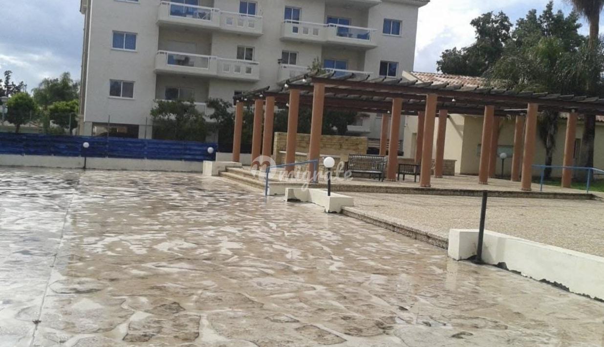 Квартира с 2 спальнями в туристическом районе Муттаджиака, Лимассол
 (2 Bedroom Apartment in Mouttagiaka Tourist Area, Limassol)