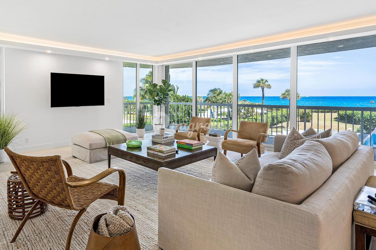 Кондоминиум в 3300 S Ocean Boulevard, 205 N - Palm Beach, Florida