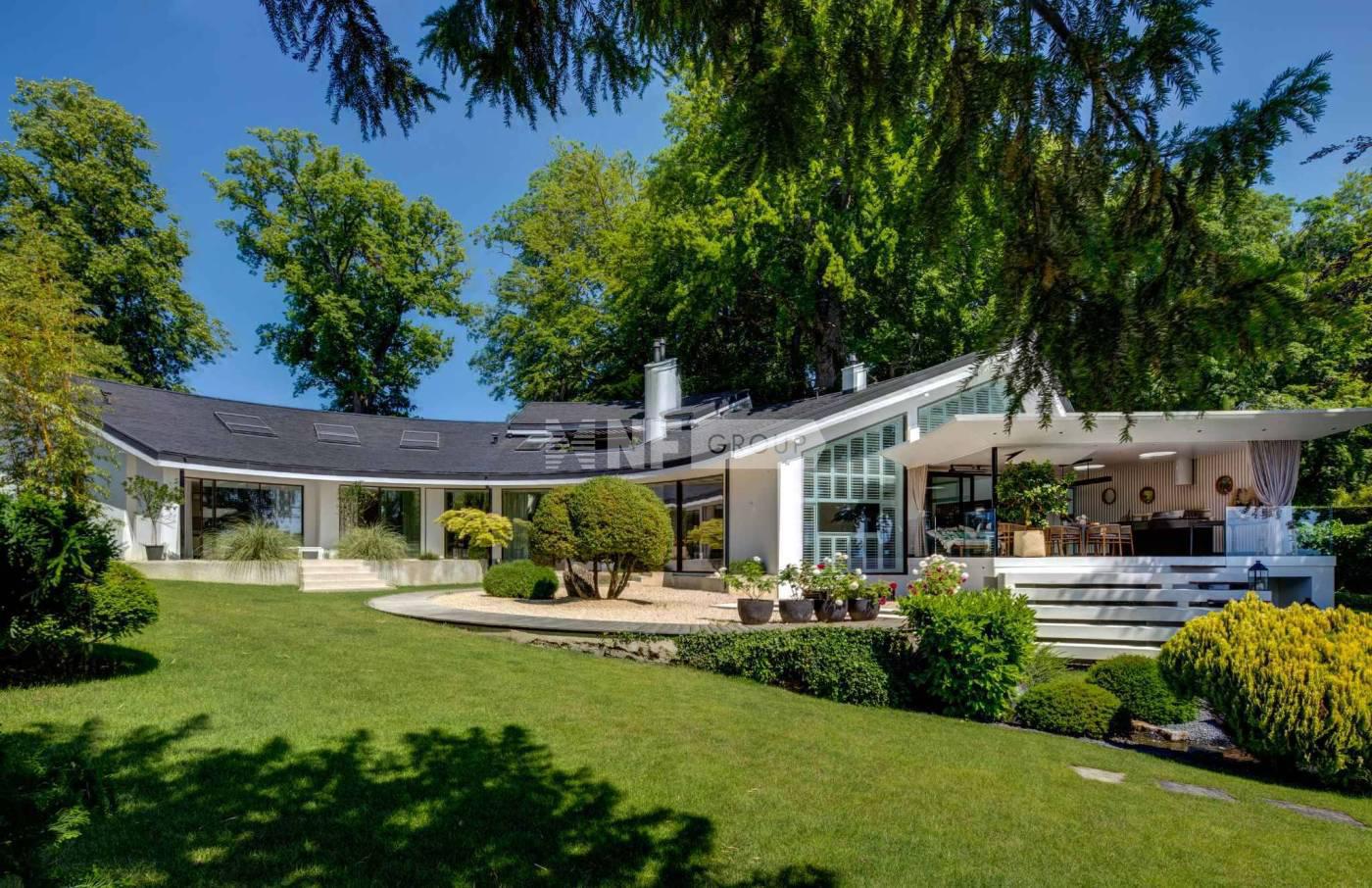 Великолепная вилла на берегу Женевского озера (KF Global: RSI012125769 | Naef Prestige: Ref.34297)