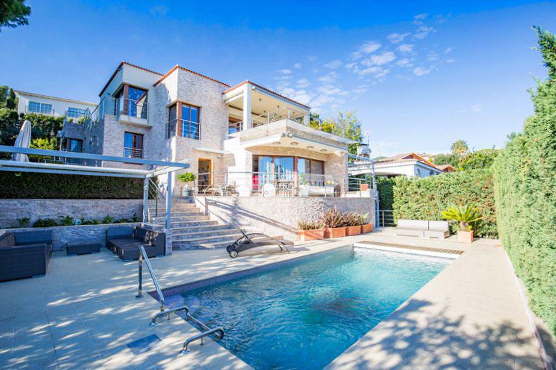 Дом в Ллорет-де-Мар