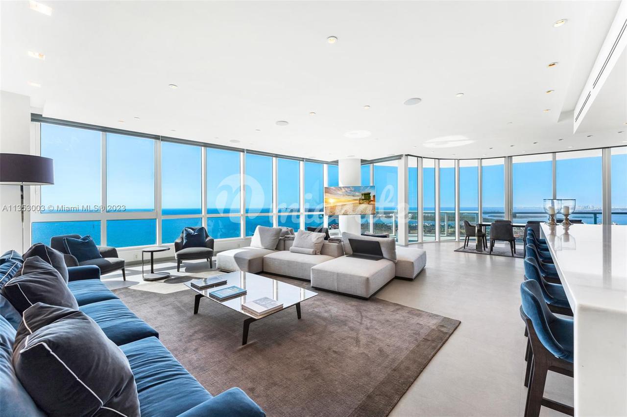 Кондоминиум в 100 S Pointe Dr, 3303 - Miami Beach, Florida