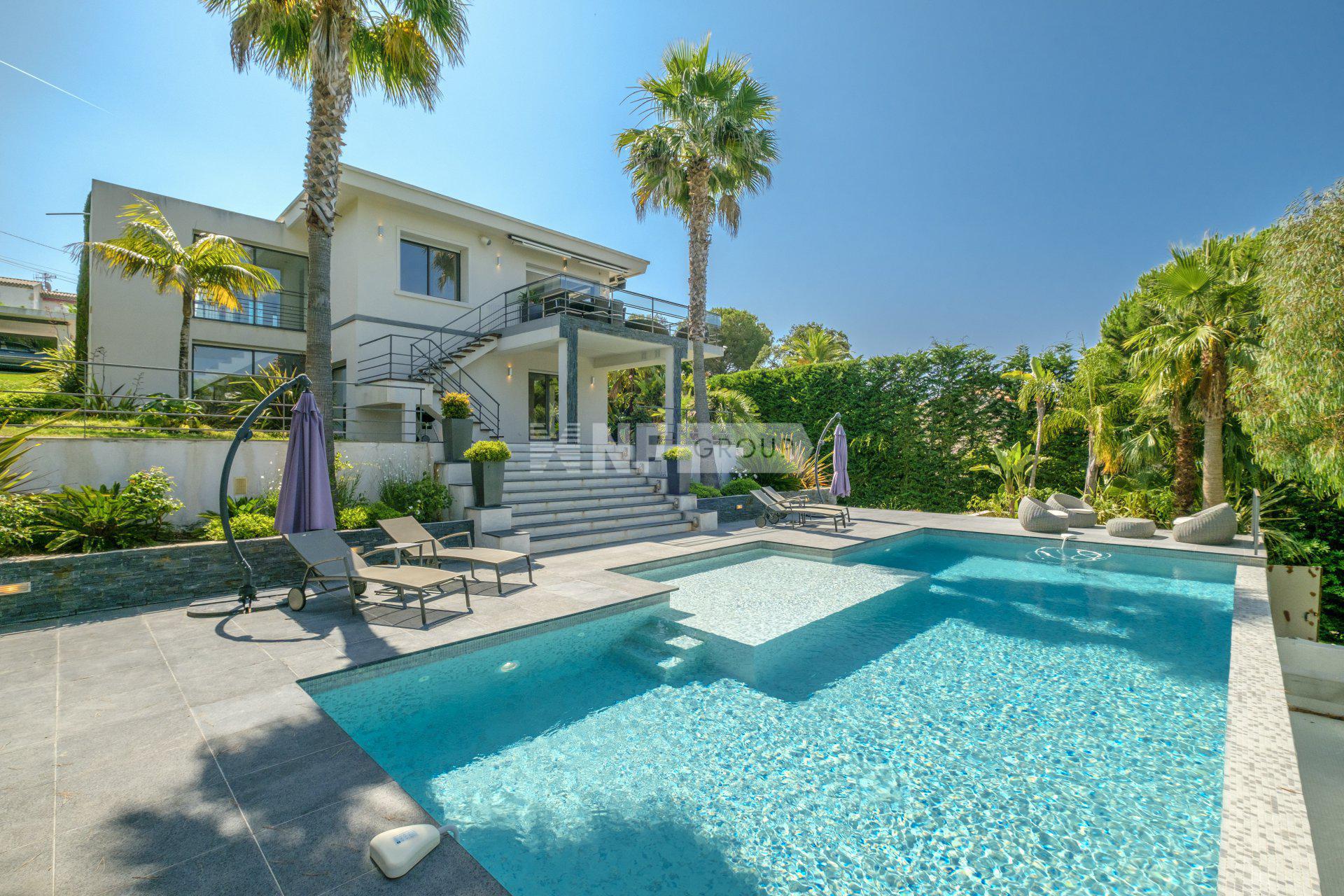 Современная вилла в Каннах