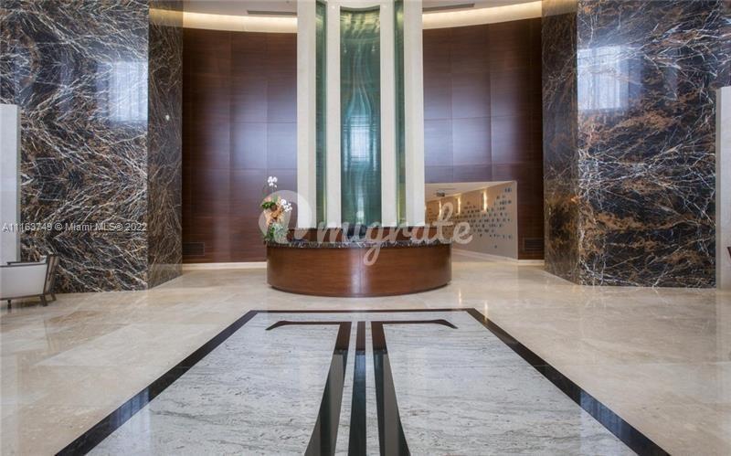 Кондоминиум в 16001  Collins Ave , 2704 - Sunny Isles Beach, Florida