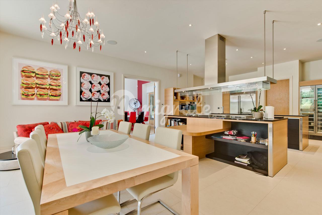 Вилла в Lion Hill, West Road, St George