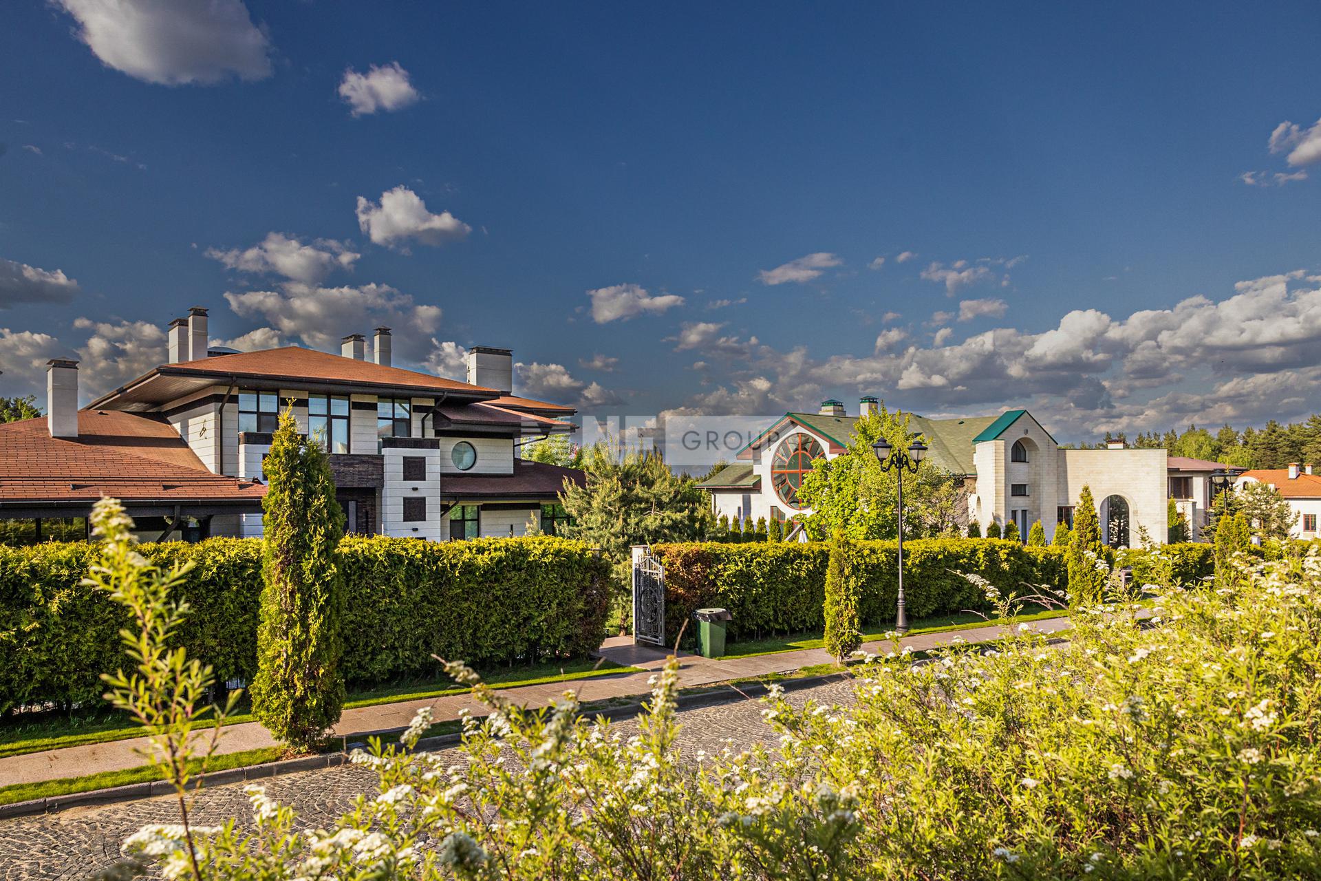 «Шато Соверен» (Chateau Souverain)