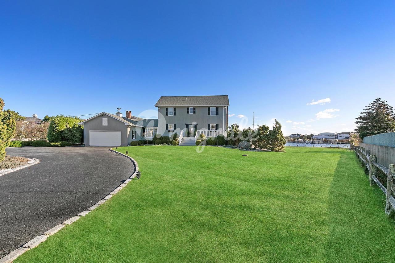 Вилла в 44 Westbridge Rd - Westhampton Beach South, New York