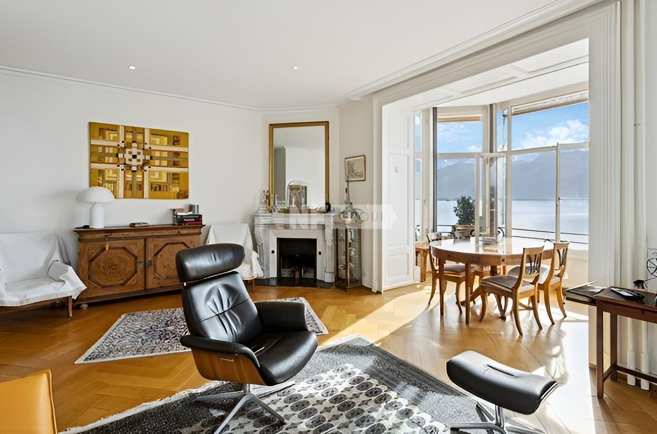 Апартаменты на берегу озера в Монтре (Олег Михайлик?)