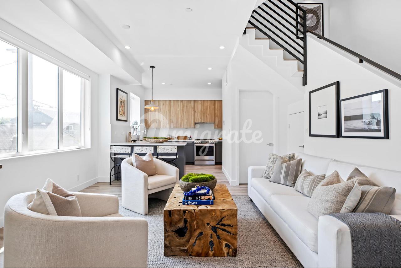 Вилла в 4912 1/2 S Centinela Ave - Culver City, California