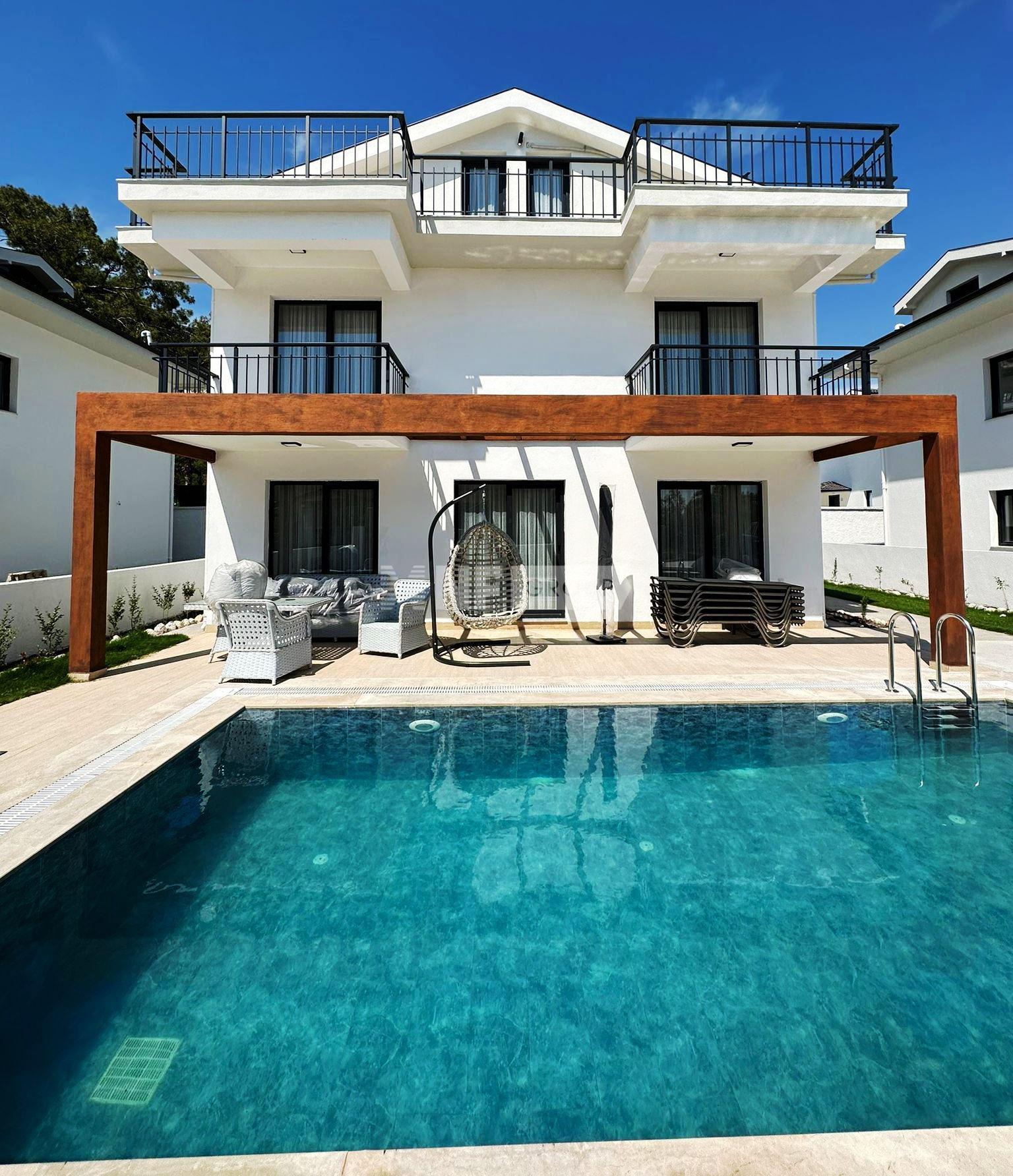 Светлая вилла с видом на море в Фетхие (Ickefut Fethiye)