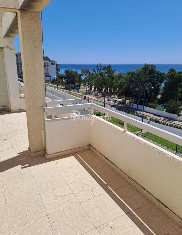 Квартира с 5 спальнями в туристическом районе Агиос Тихон, Лимассол
 (5 Bedroom Apartment in Agios Tychon Tourist Area, Limassol)
