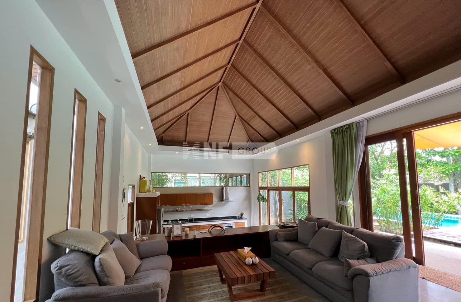 3 Bedrooms Villa with Pool & Garden in Prime Chalong Spot