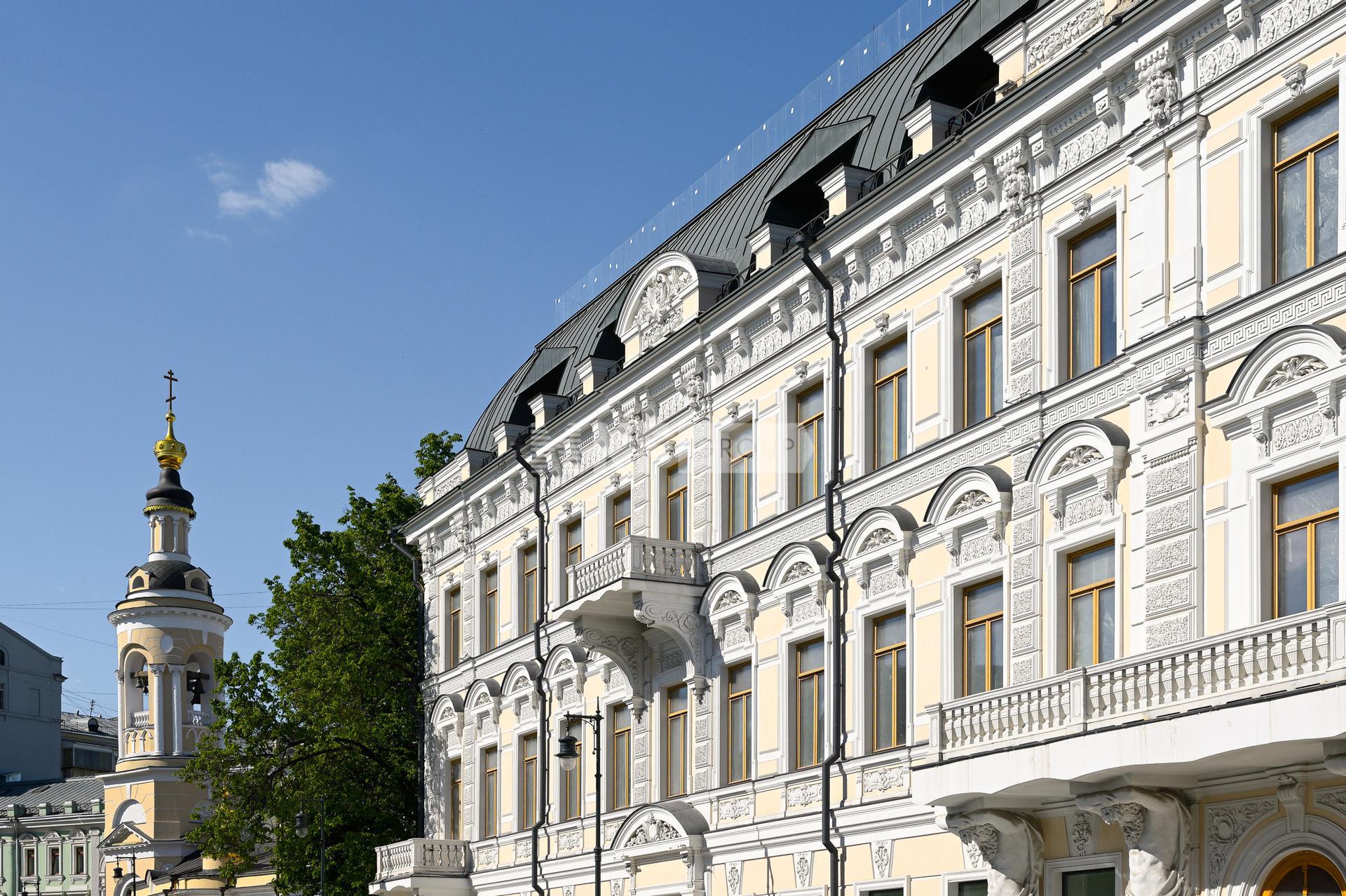 «Дом с Атлантами» (Dom s Atlantami)