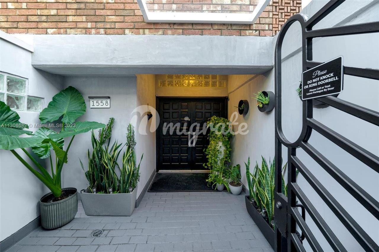 Вилла в 1558 NE Quayside Ter, D10 - Miami, Florida