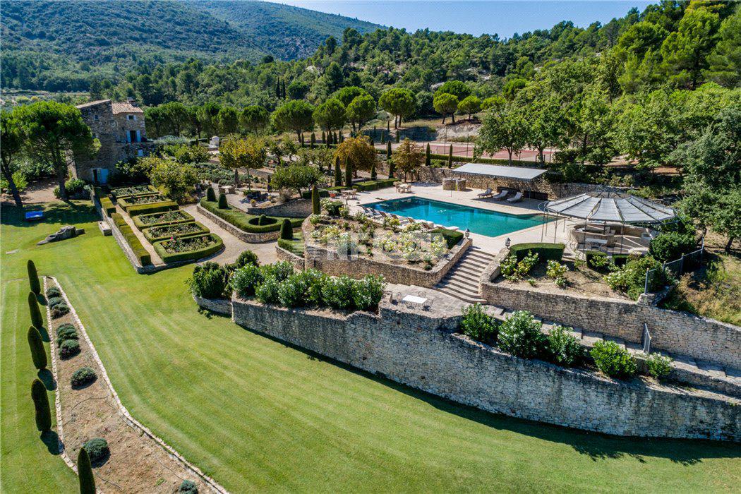 Роскошное поместье в Прованс