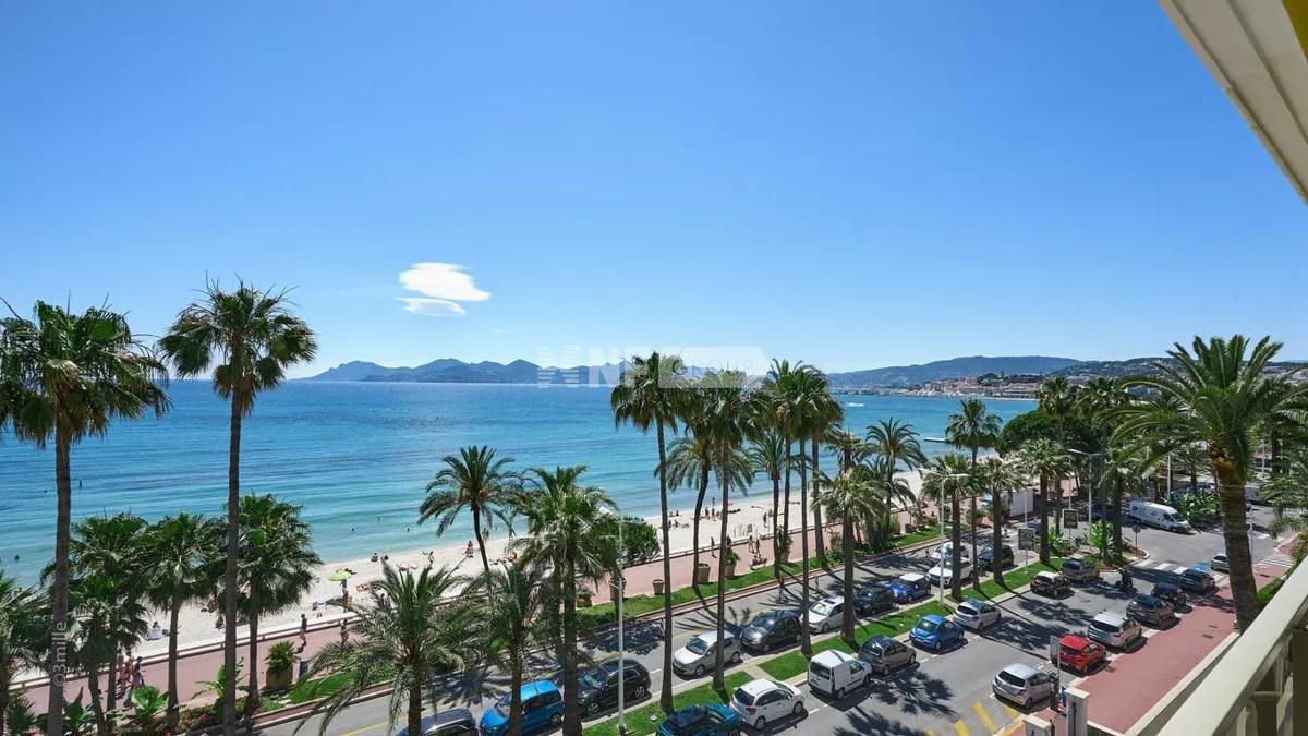 Апартаменты в роскошной резиденции в Каннах (rsi012026825)