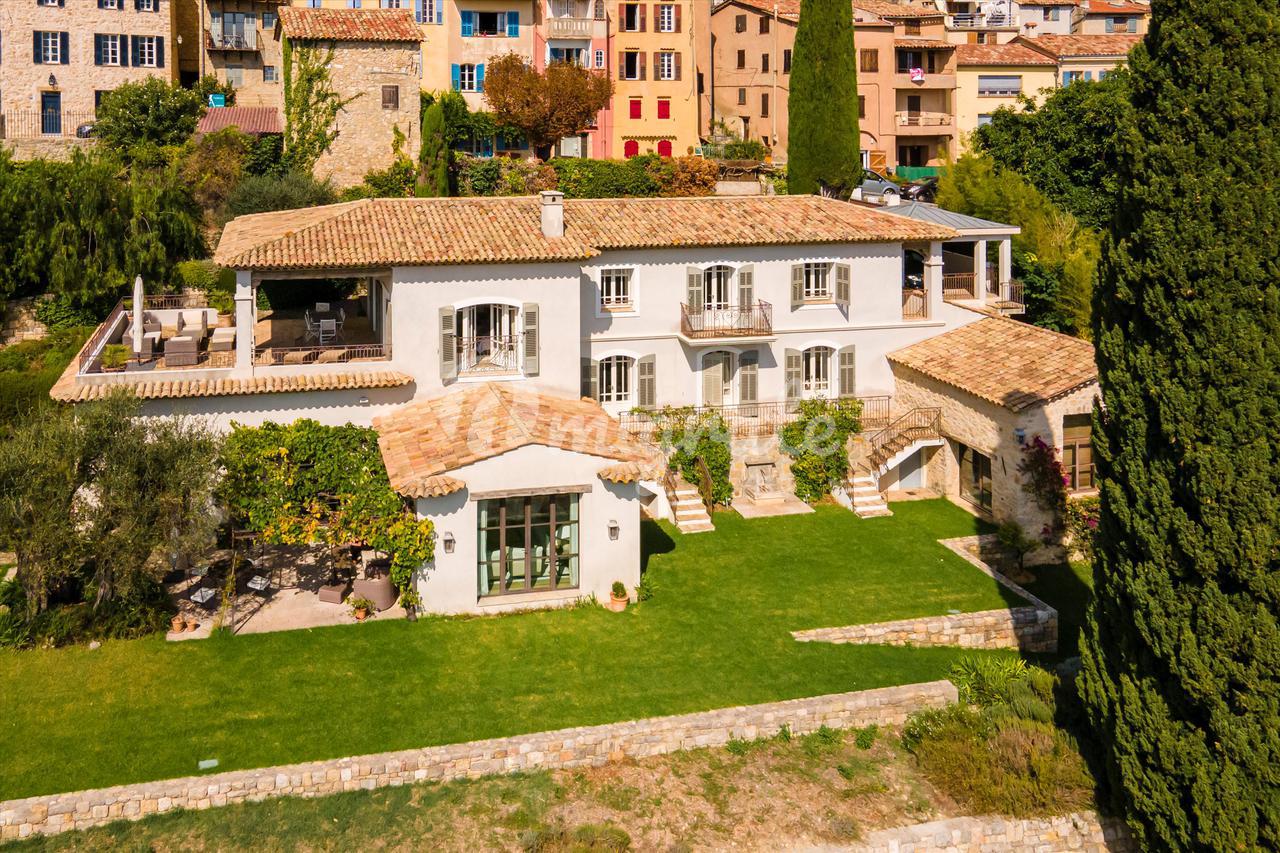 Вилла в 06740 Chateauneuf de Grasse, Alpes Maritimes, Provence Alpes Cote d