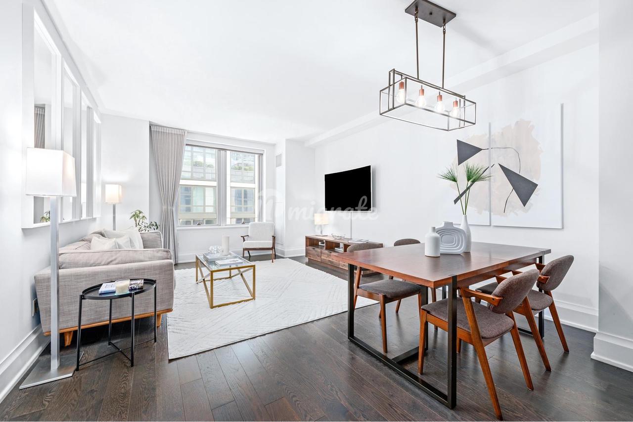 Кондоминиум в One Riverside Park, 50 RIVERSIDE BLVD, 6E - Lincoln Square, New York