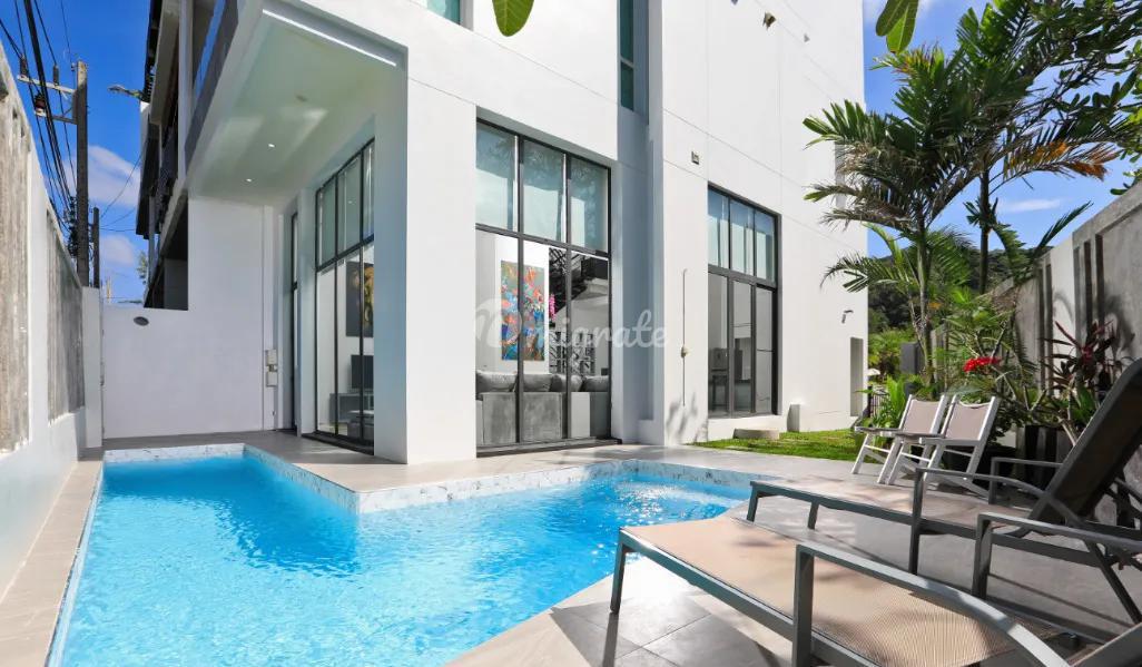Luxury 3-Bedroom Beachfront Townhouse – Kata Noi, Phuket