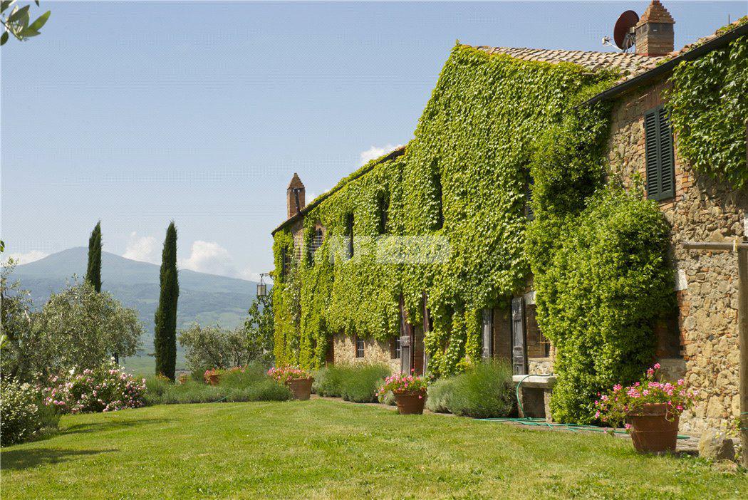Поместье в уникальном месте в Тоскане