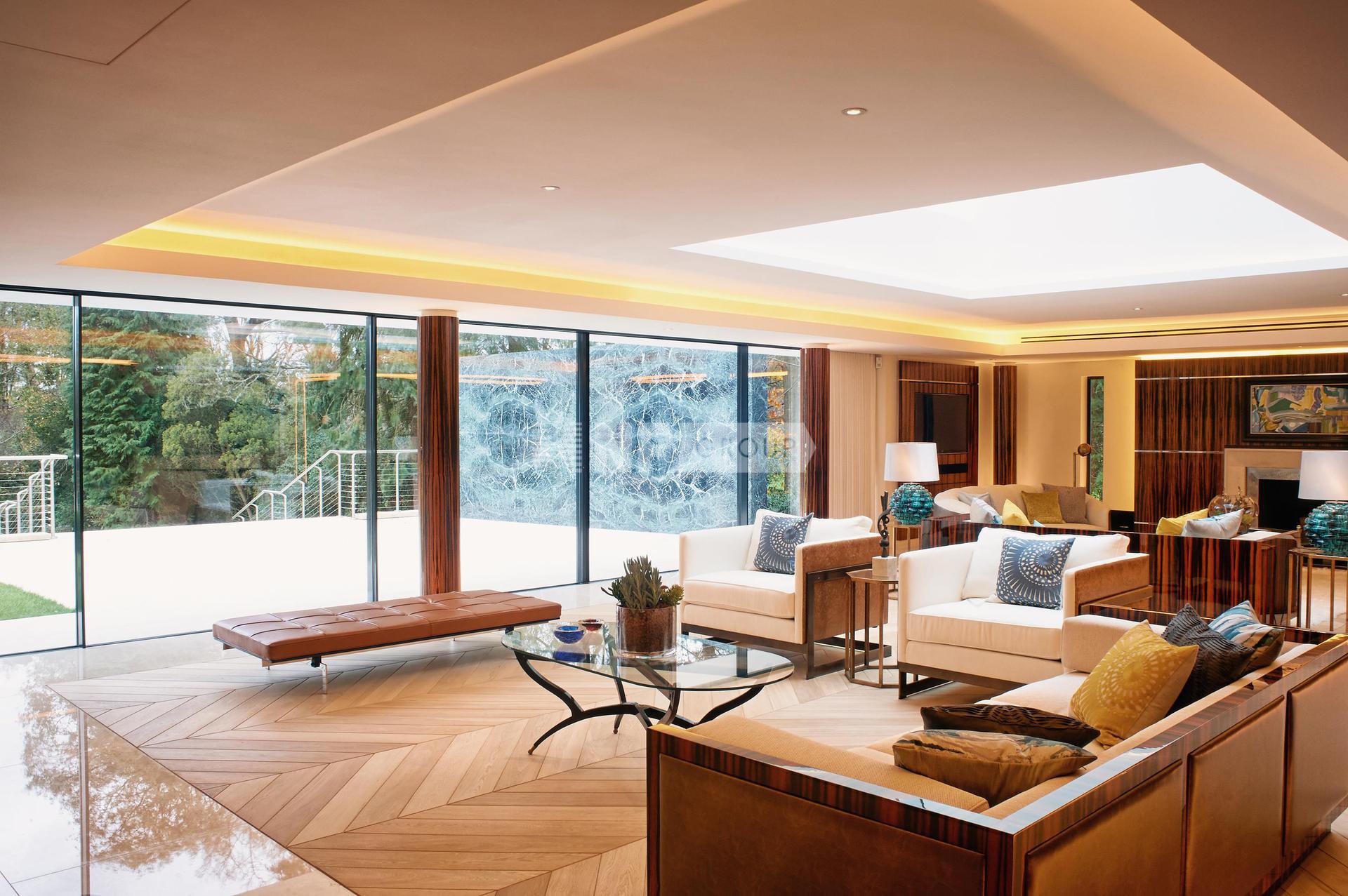 Вилла в Portnall Drive, Wentworth, Virginia Water, Surrey, GU25