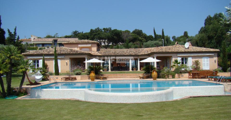 Вилла рядом с пляжем в Сен-Тропе