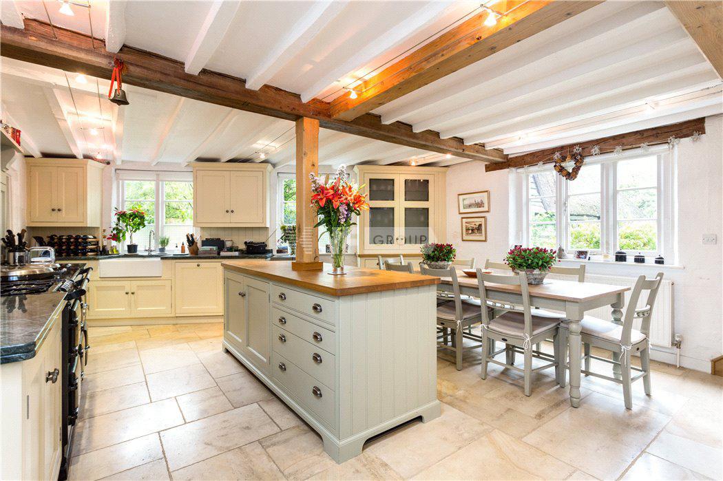 Вилла в London Road, Kings Worthy, Winchester, Hampshire, SO23