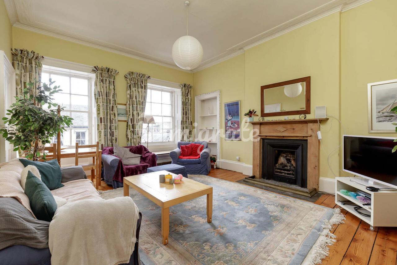 Квартира в Broughton Street, Edinburgh, EH1